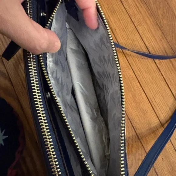 Lo & Sons Pearl Handbag, Blue/Navy Saffiano with Gold Hardware - Picture 7 of 15